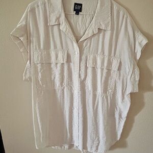 GAP Cream Boxy Button Down Shirt with Notched Collar